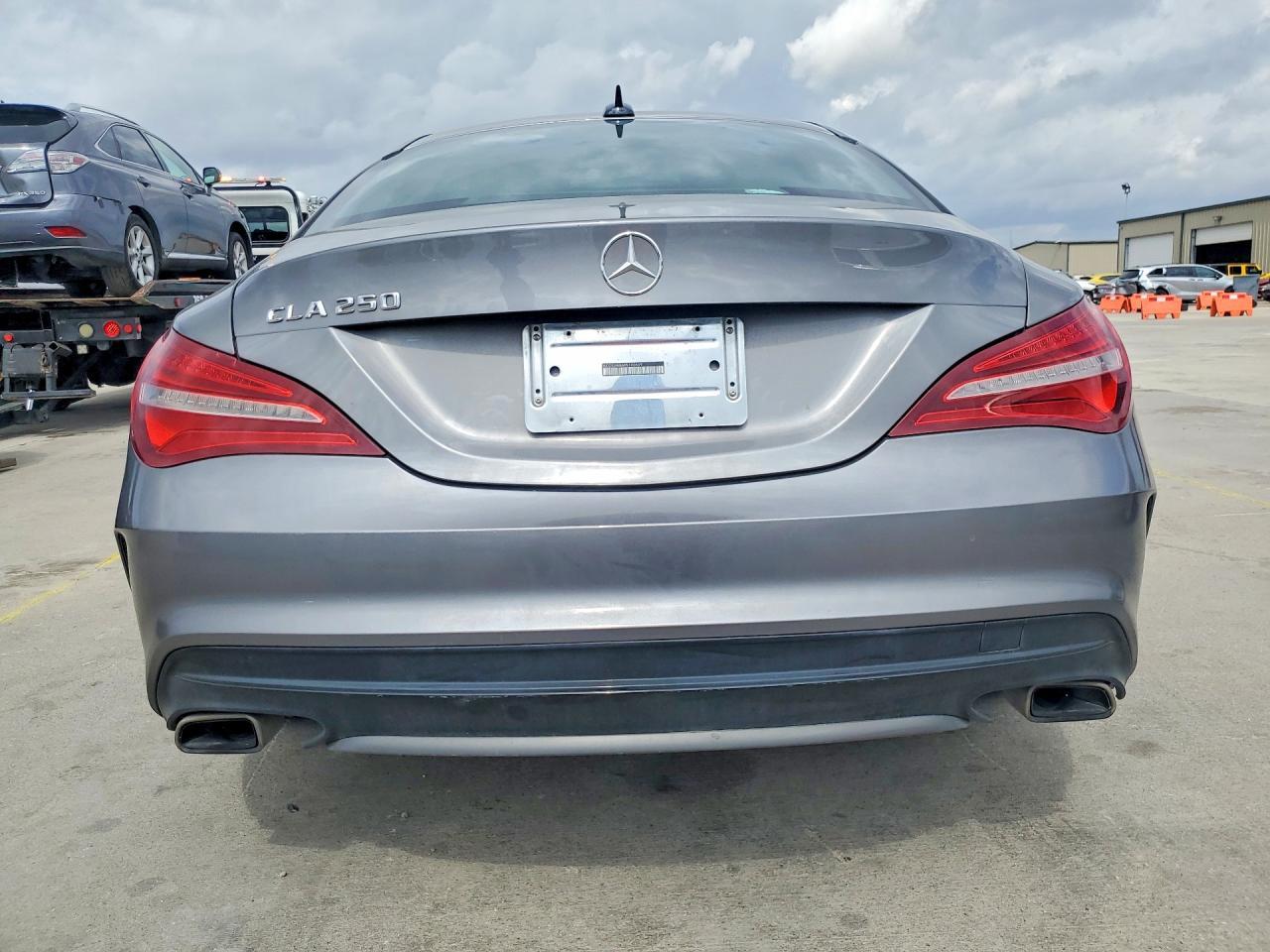 2015 Mercedes-Benz C-Class - Фото 6