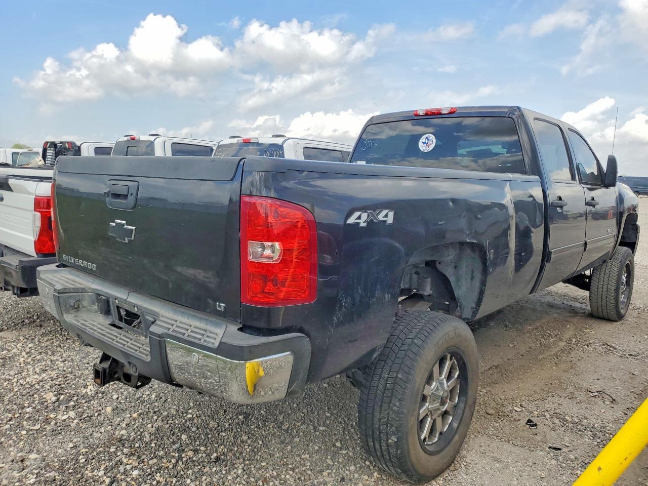 2012 Chevrolet Silverado K3500 Lt - Фото 3
