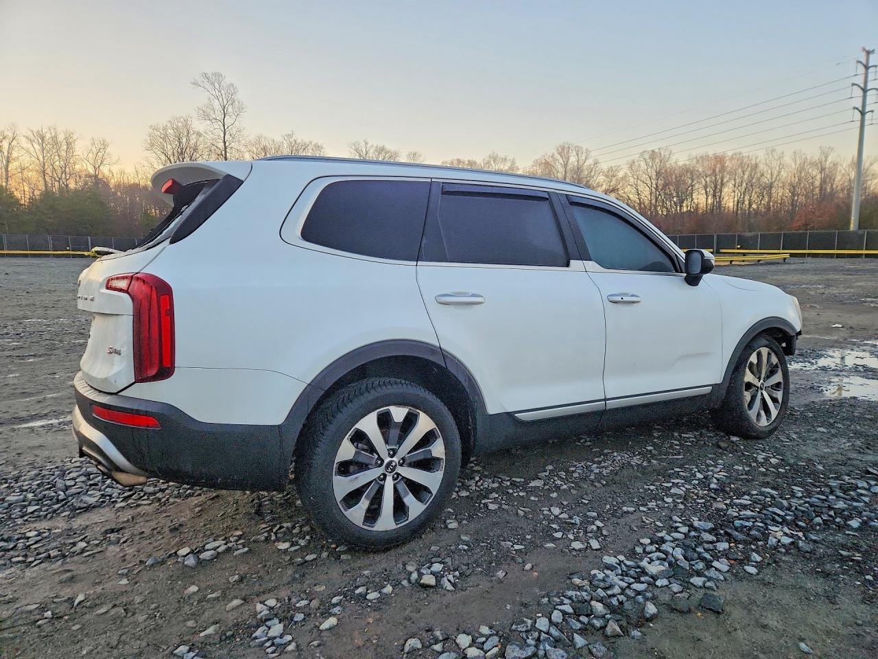 2020 Kia Telluride S - Фото 3