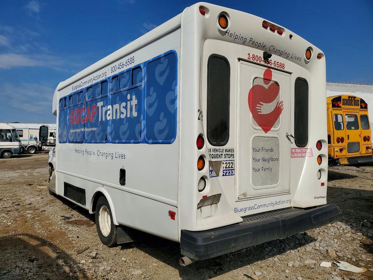 2019 Ford Econoline E350 Super Duty Cutaway Van - Фото 3