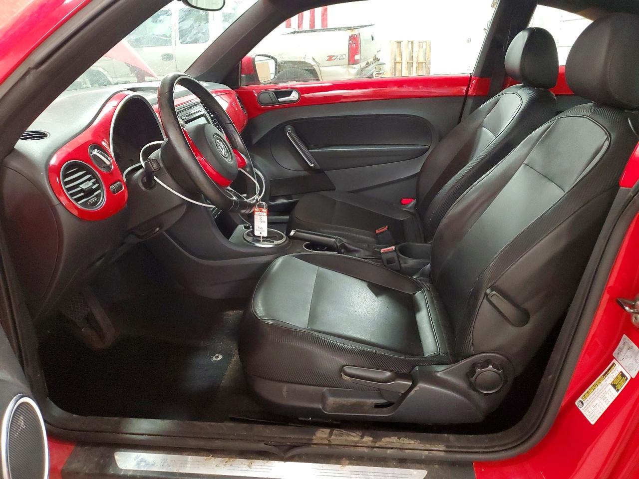 2012 Volkswagen Beetle - Image 7