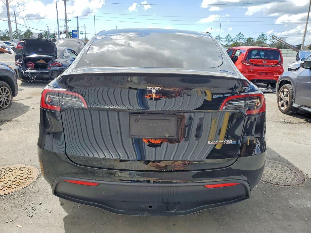 2022 Tesla Model Y - Фото 6