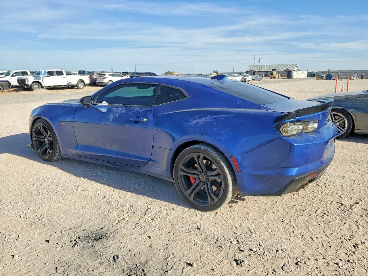 2021 Chevrolet Camaro Lz - Image 2