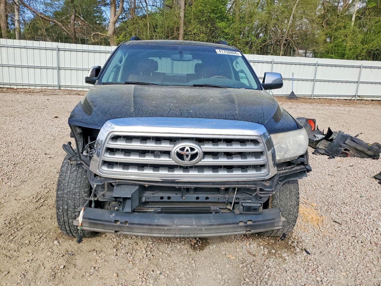 2010 Toyota Sequoia Platinum - Image 5