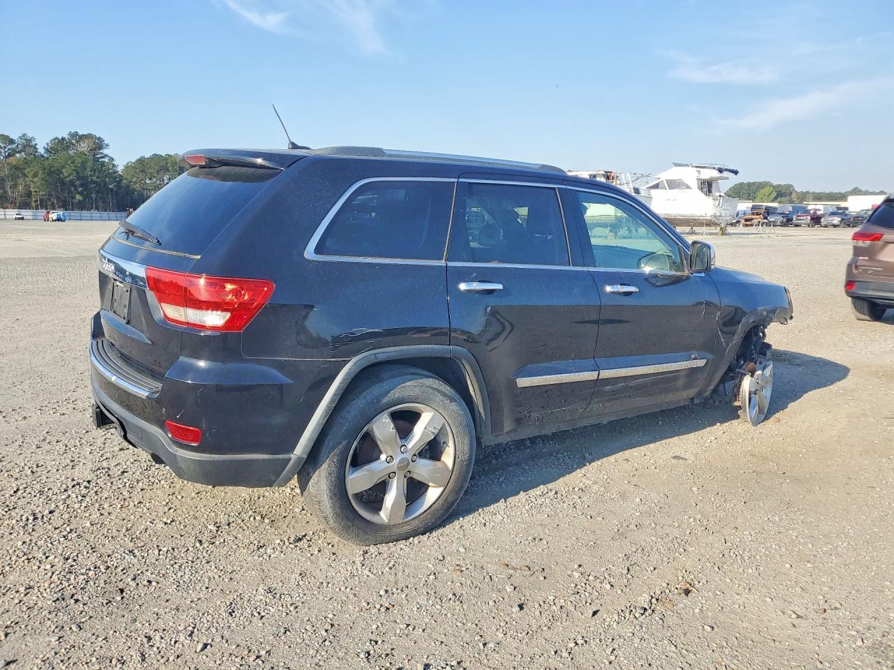 2013 Jeep Grand Cherokee Overland - Фото 3