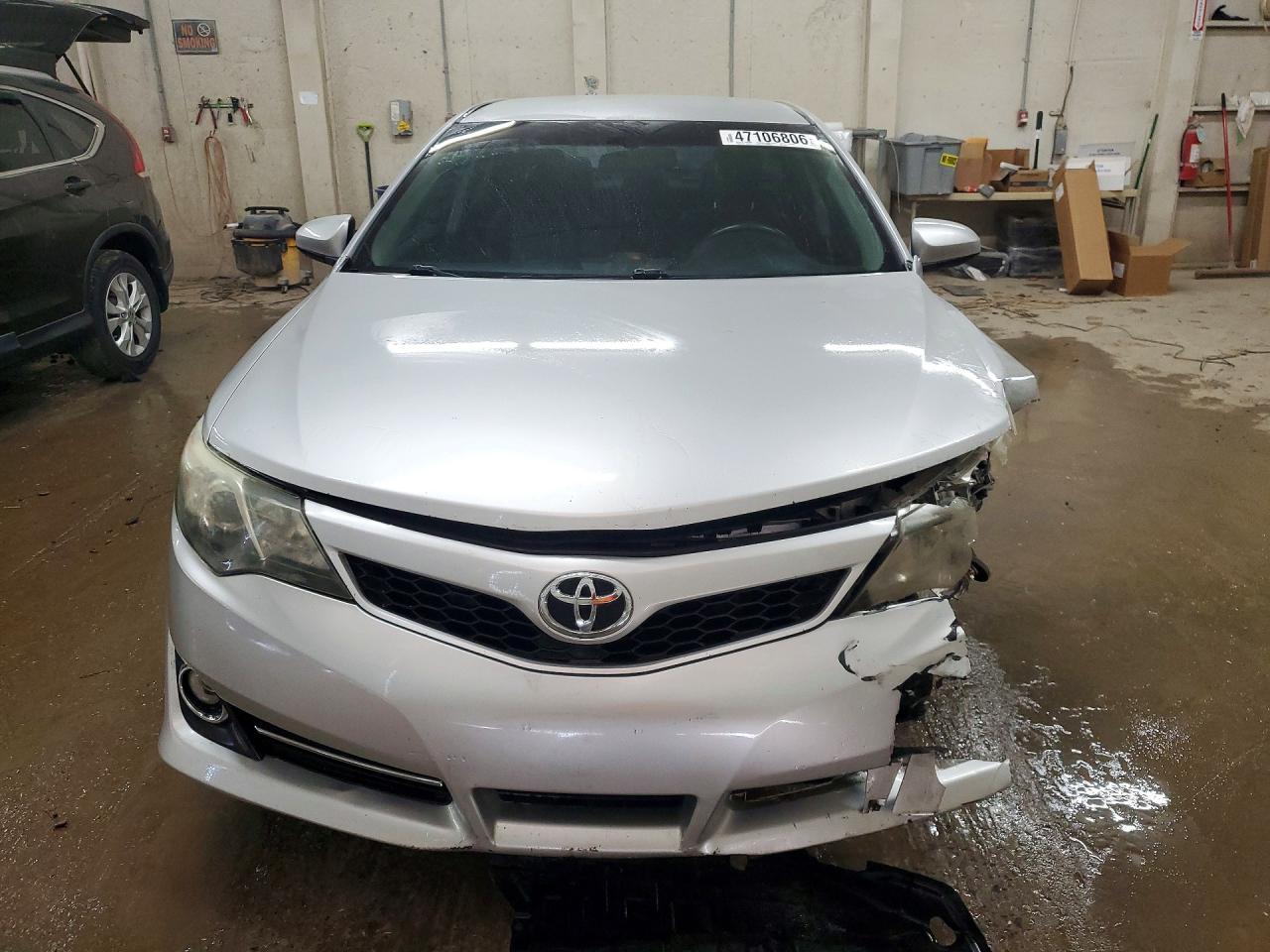 2013 Toyota Camry Se - Image 5
