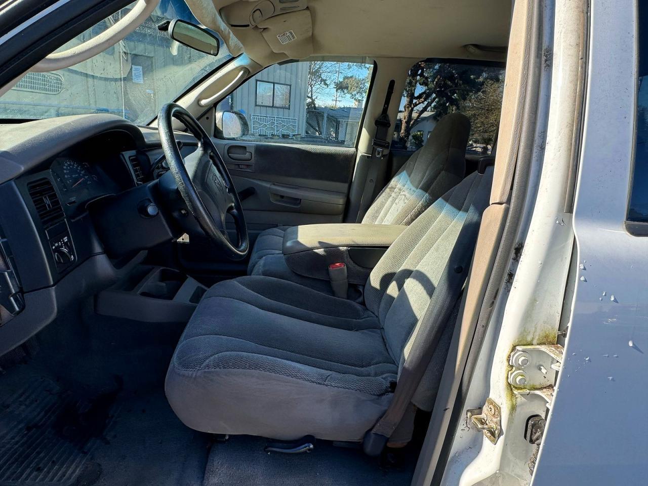 2003 Dodge Dakota Quad Sport - Image 5