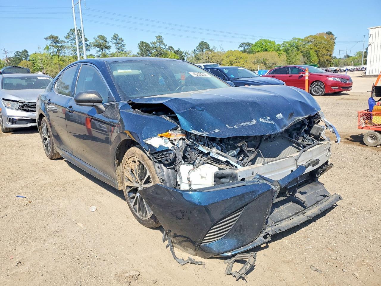 2019 Toyota Camry Se - Фото 4