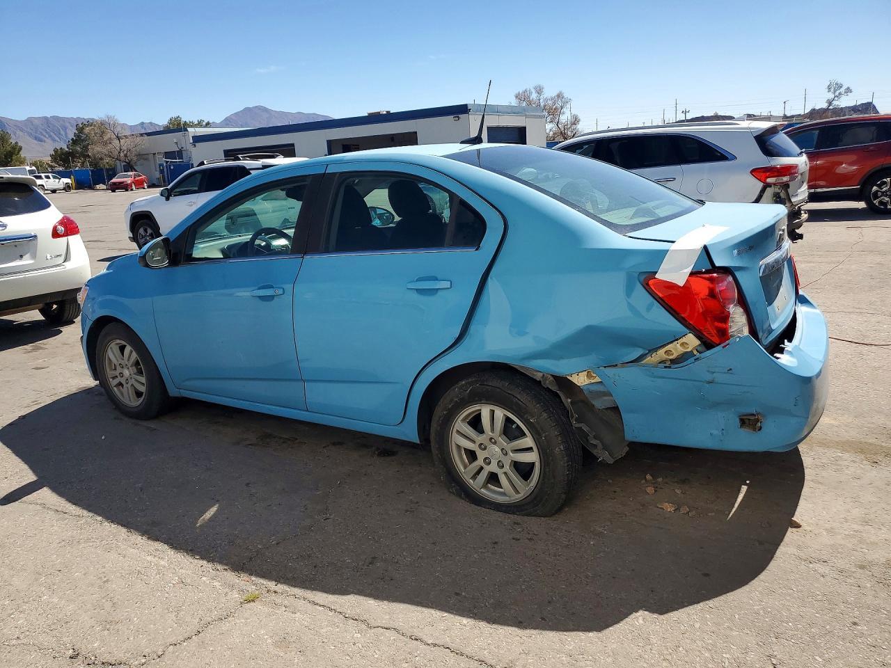 2014 Chevrolet Sonic Lt - Фото 2