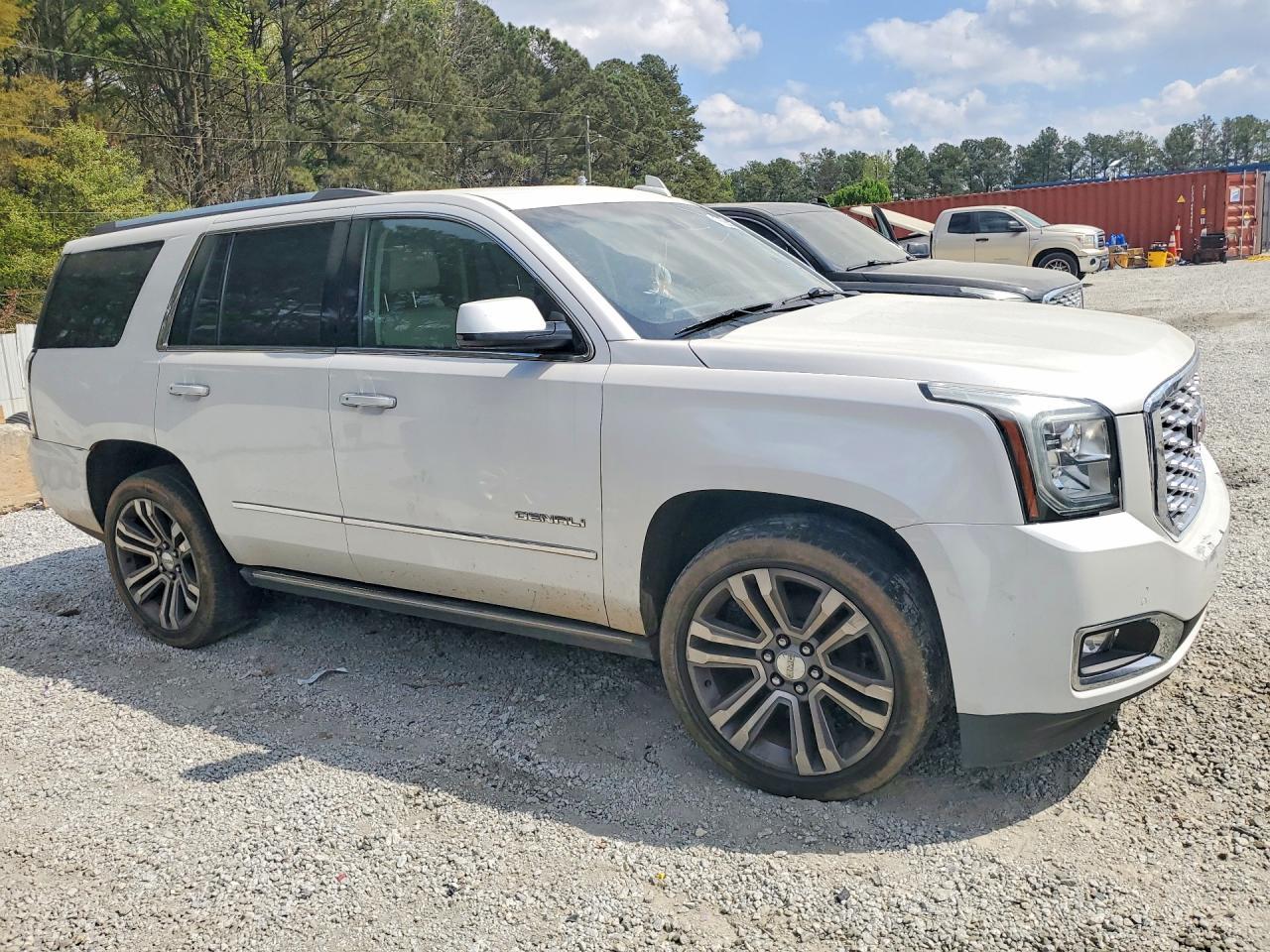 2020 GMC Yukon Denali - Image 4