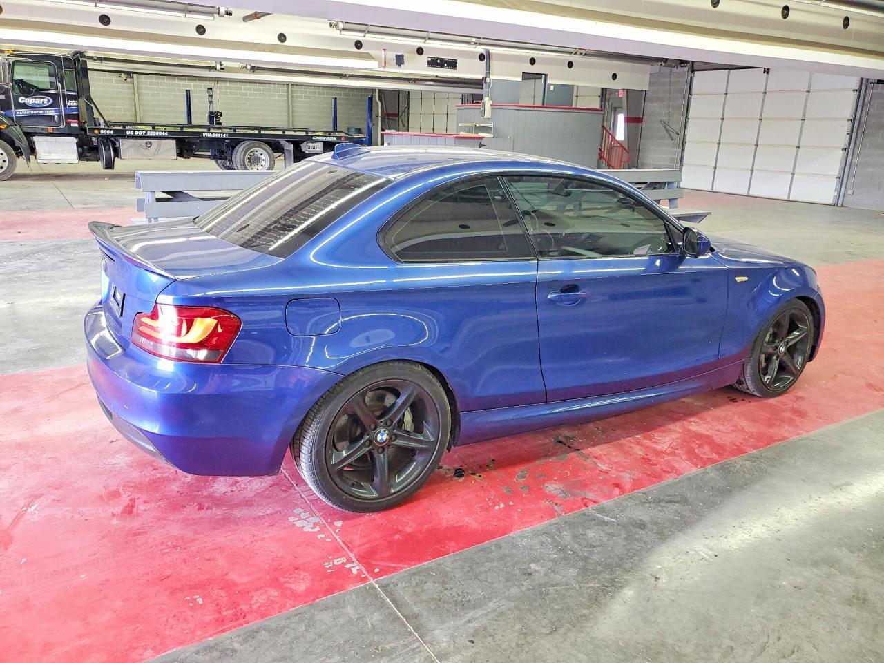 2010 BMW 135 I - Image 3