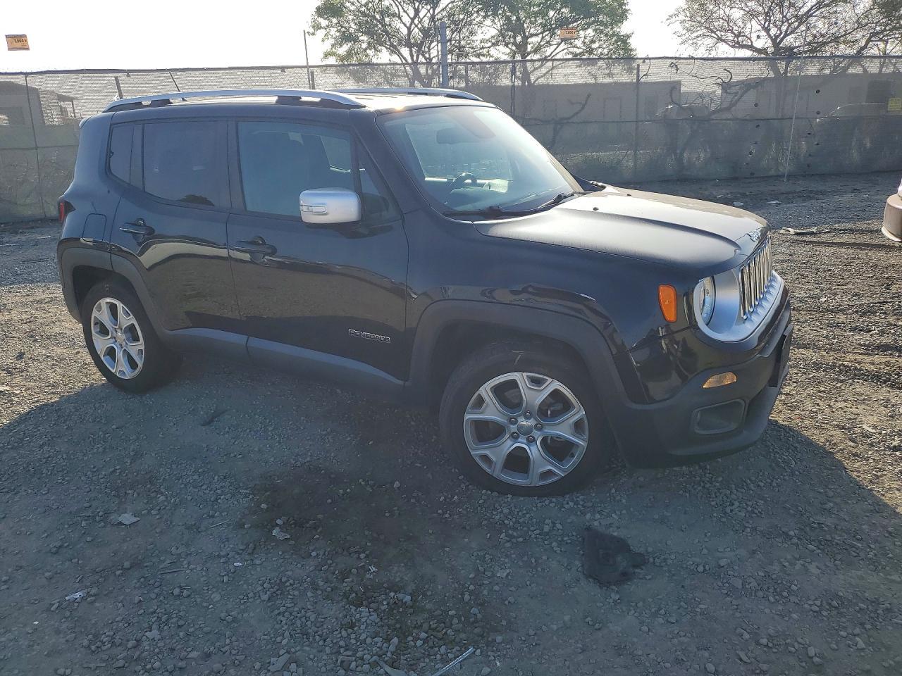 2017 Jeep Renegade Limited - Фото 4