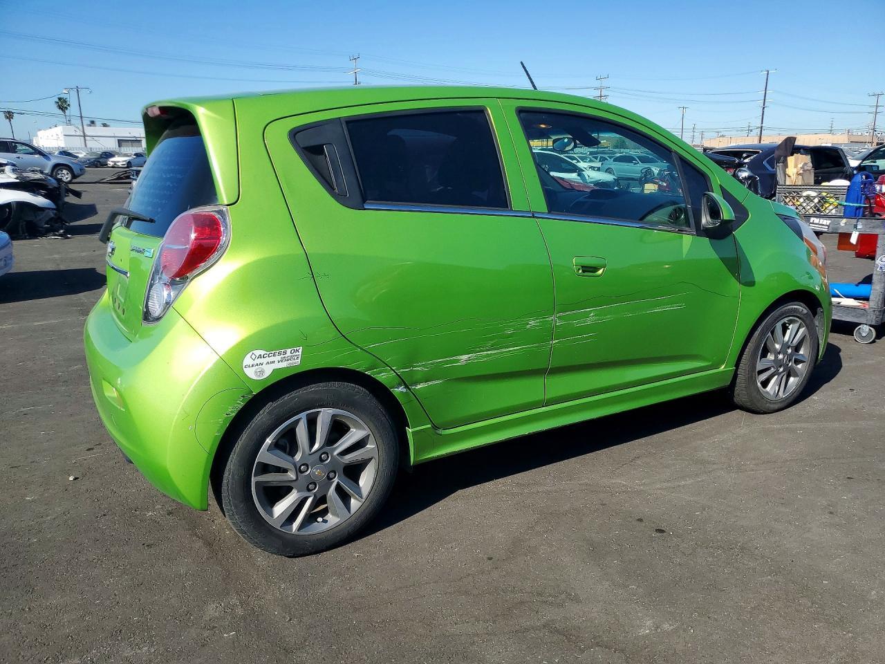 2015 Chevrolet Spark Ev 2Lt - Фото 3