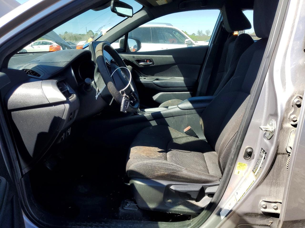 2019 Toyota C-Hr Xle - Image 7