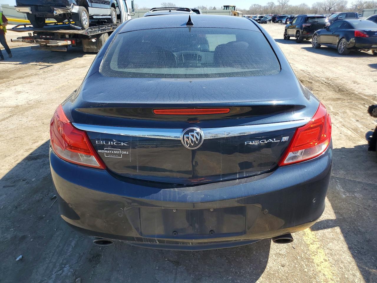 2013 Buick Regal Premium - Image 6