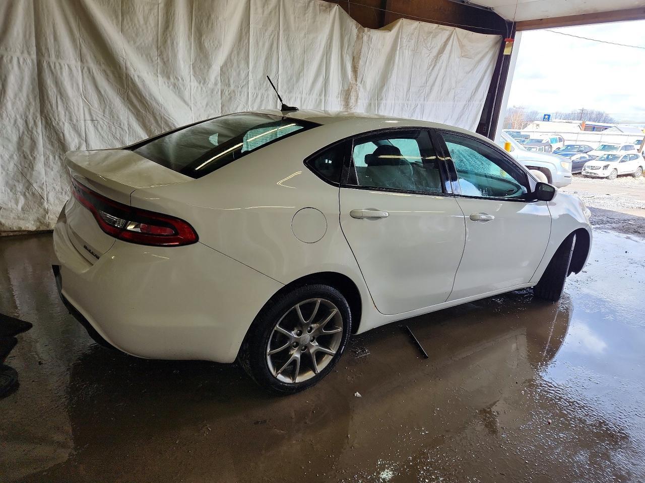 2013 Dodge Dart Sxt - Image 3