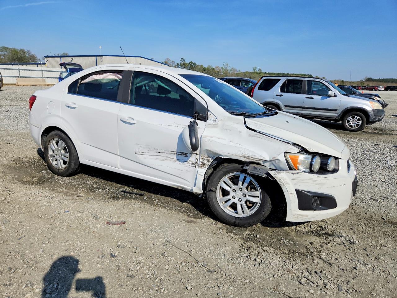 2016 Chevrolet Sonic Lt - Фото 4