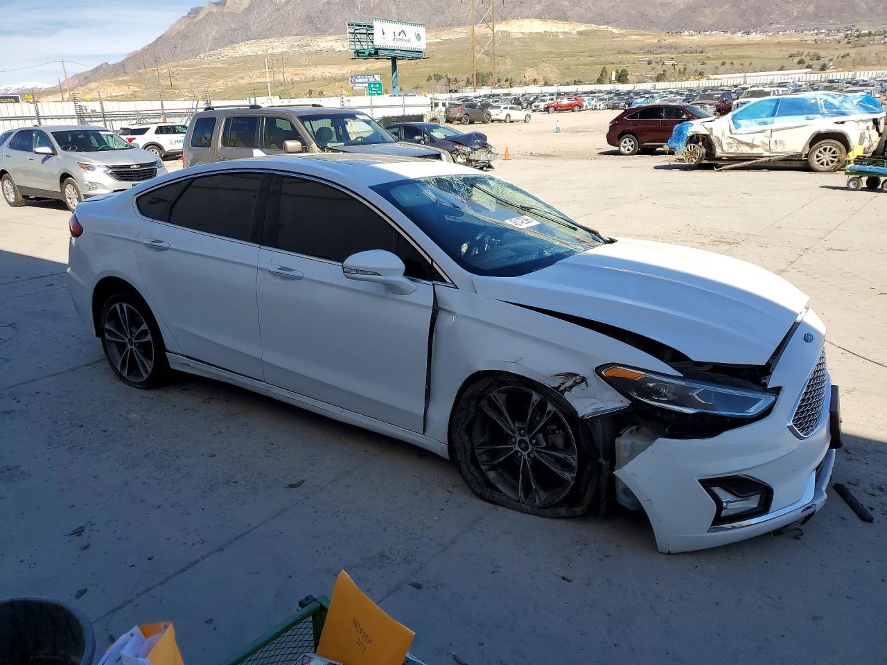 2020 Ford Fusion Titanium - Image 4