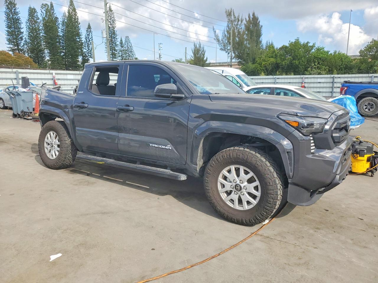 2024 Toyota Tacoma Sr5 - Image 4