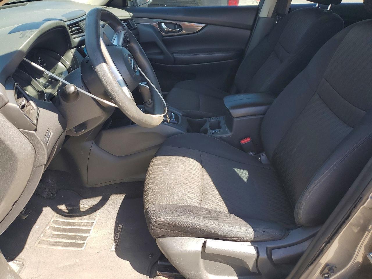 2017 Nissan Rogue - Image 7