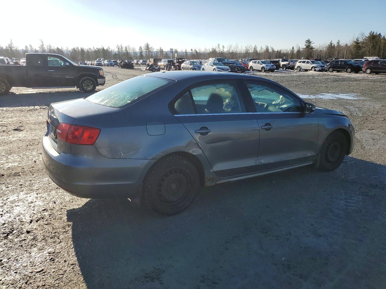 2014 Volkswagen Jetta 1.8 Tsi 4Dr - Фото 3
