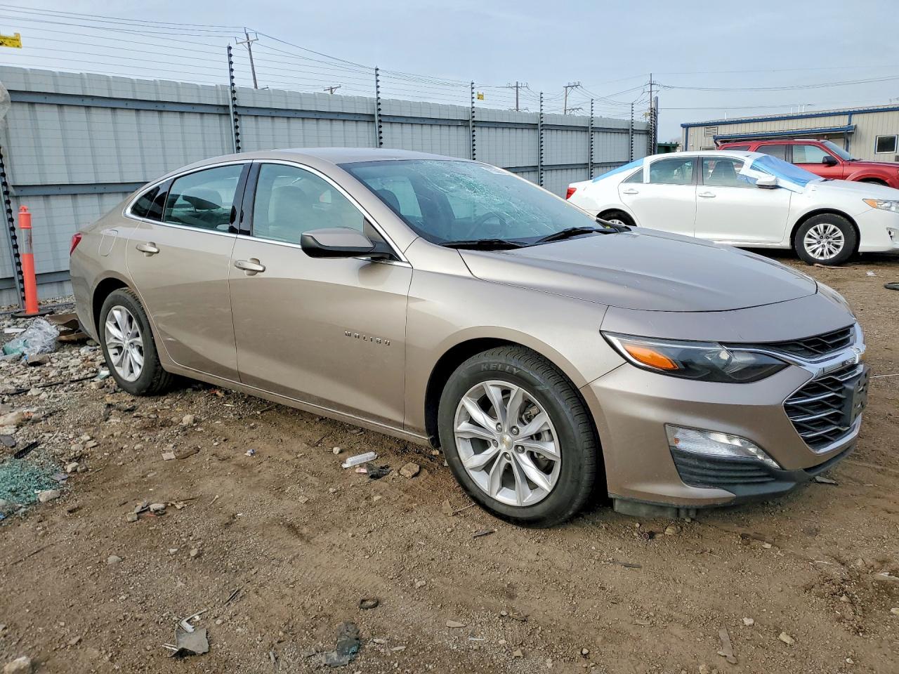 2022 Chevrolet Malibu Lt - Фото 4
