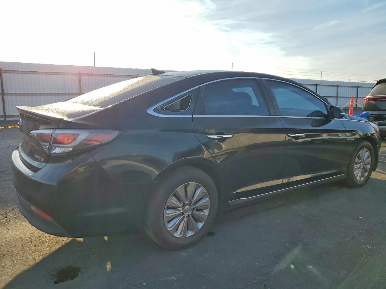 2017 Hyundai Sonata Hybrid Se - Фото 3