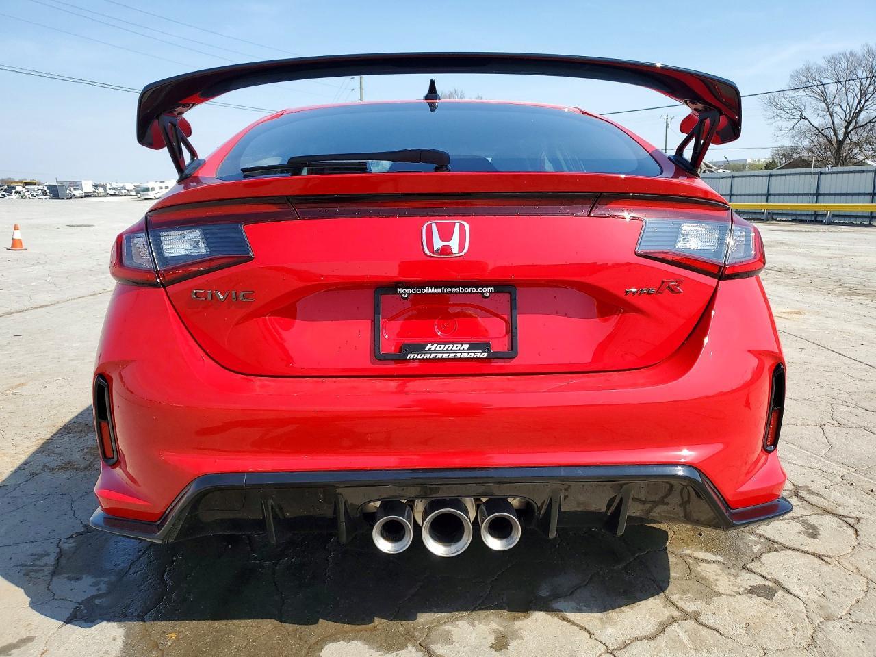 2025 Honda Civic Type-R - Image 6