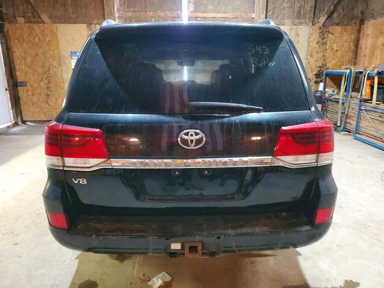 2019 Toyota Land Cruiser Base - Image 6