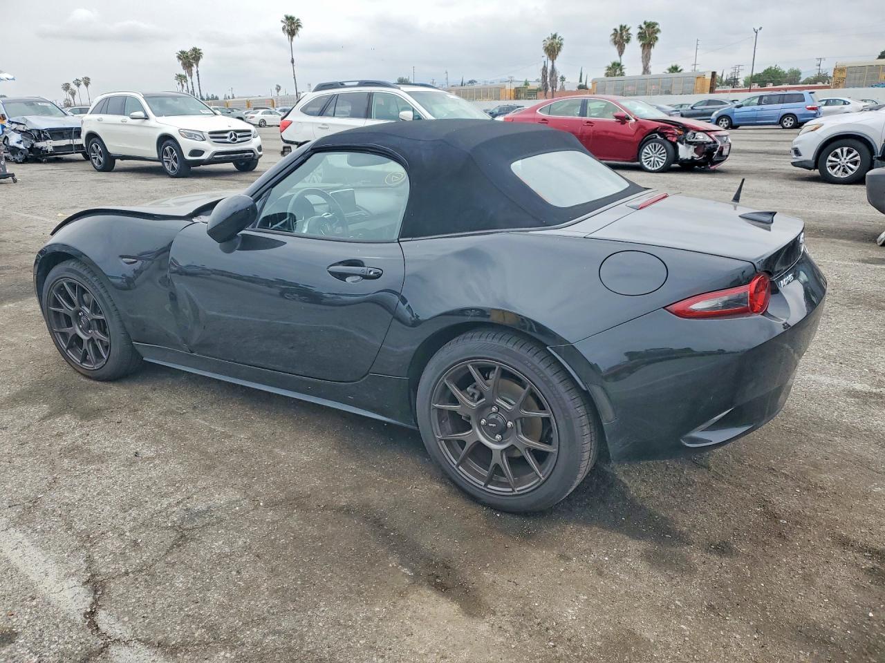 2017 Mazda Mx-5 Miata Grand Touring - Image 2