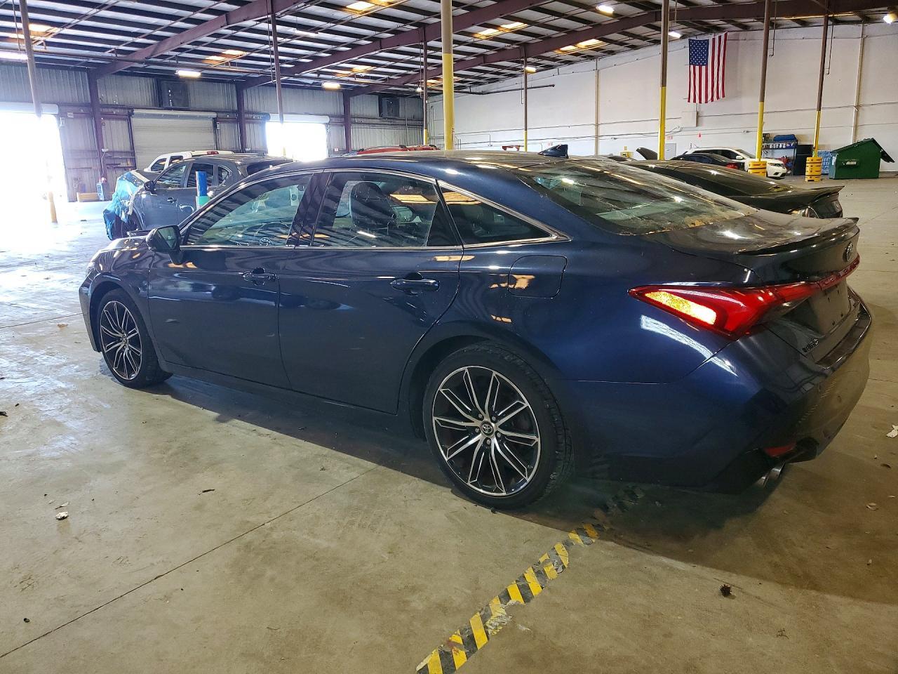 2019 Toyota Avalon Xse - Фото 2