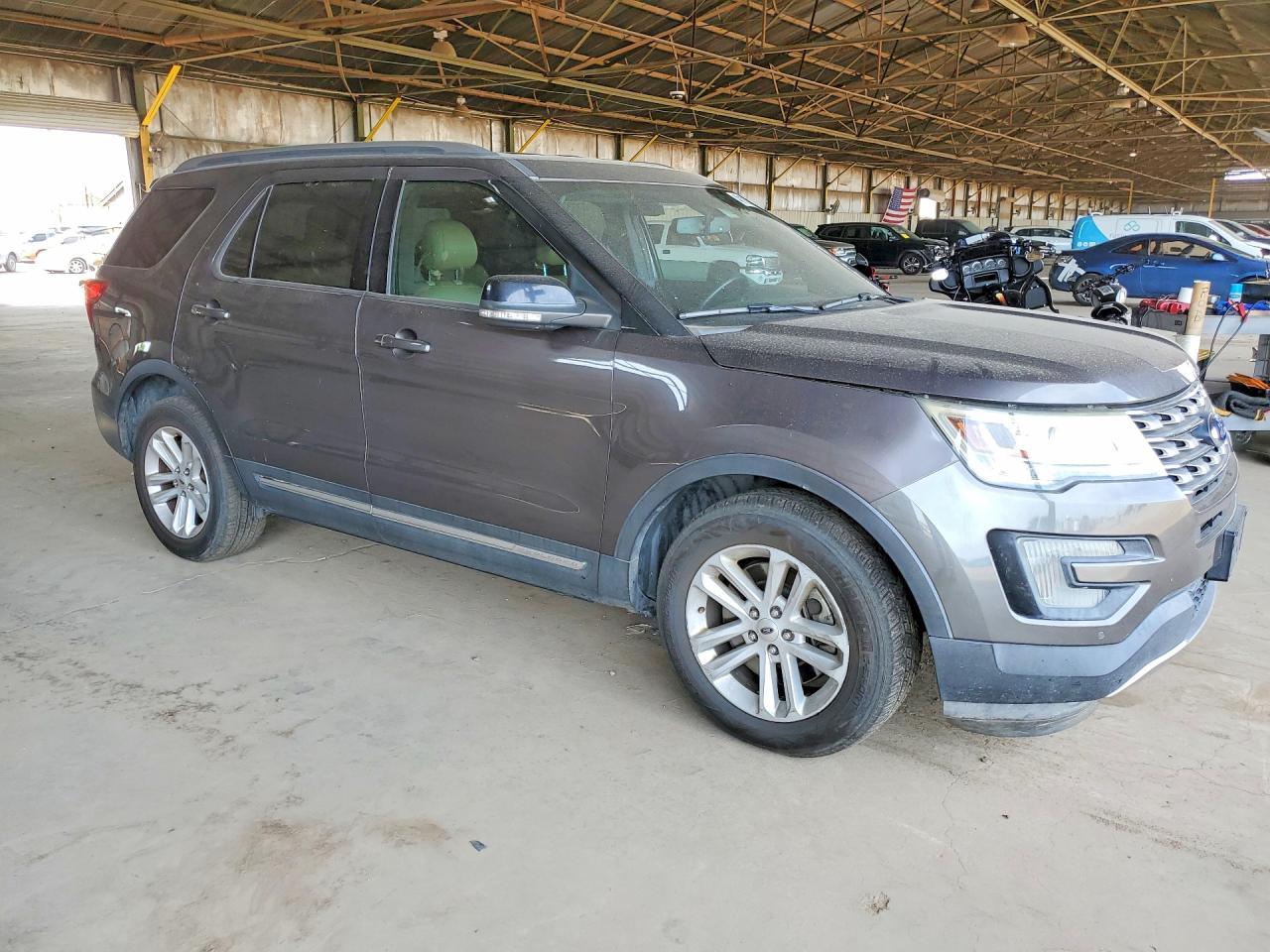 2016 Ford Explorer Xlt - Image 4