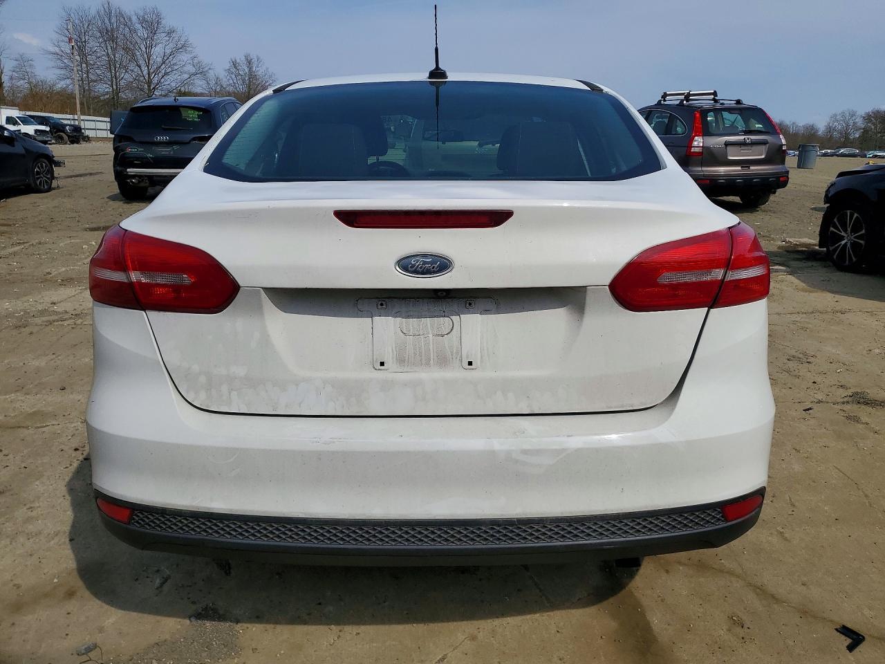 2016 Ford Focus S - Image 6