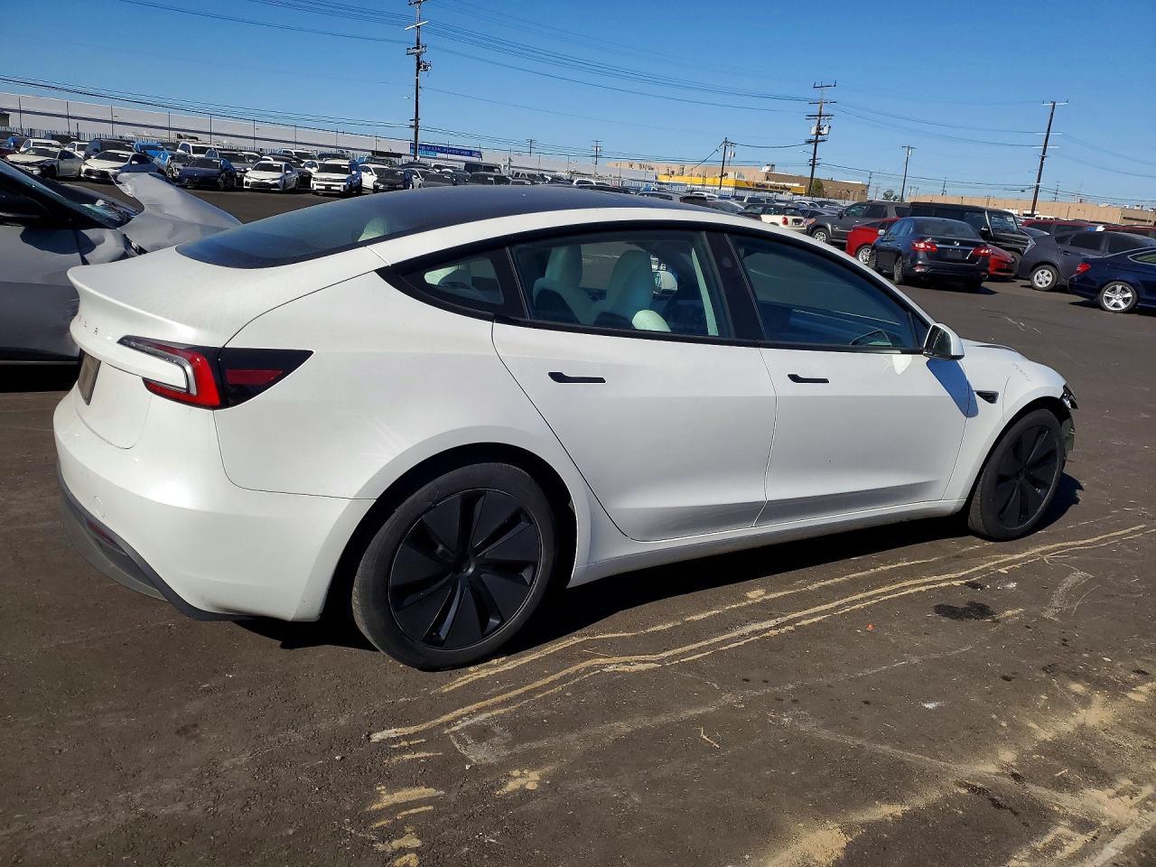 2024 Tesla Model 3 - Image 3