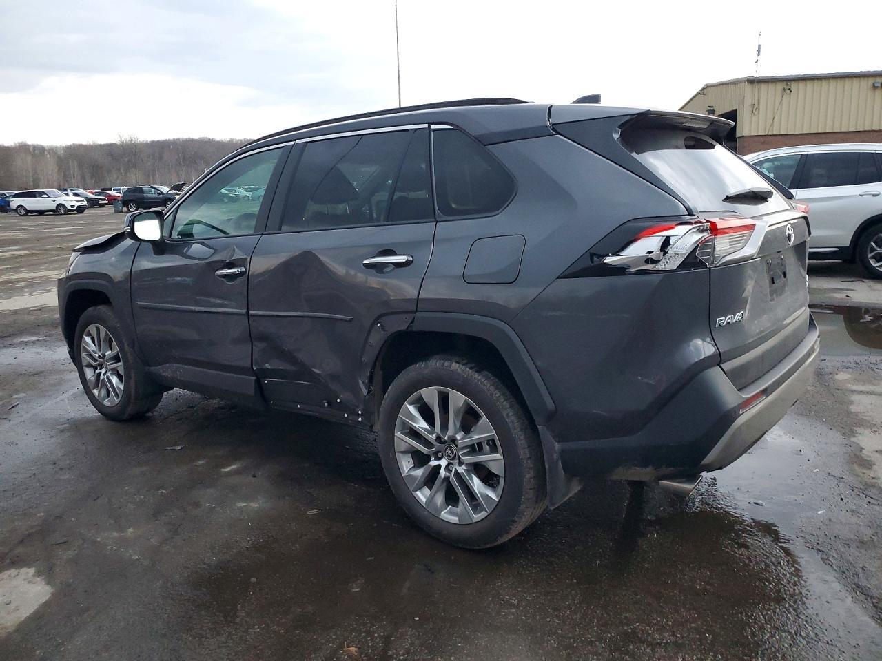 2025 Toyota Rav4 Limited - Фото 2
