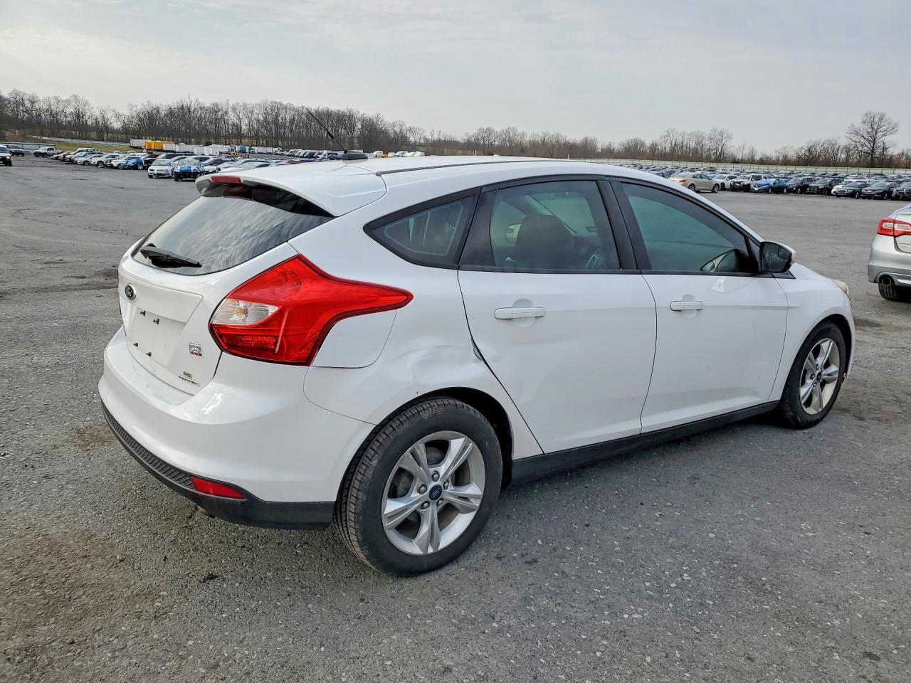 2014 Ford Focus Se - Image 3