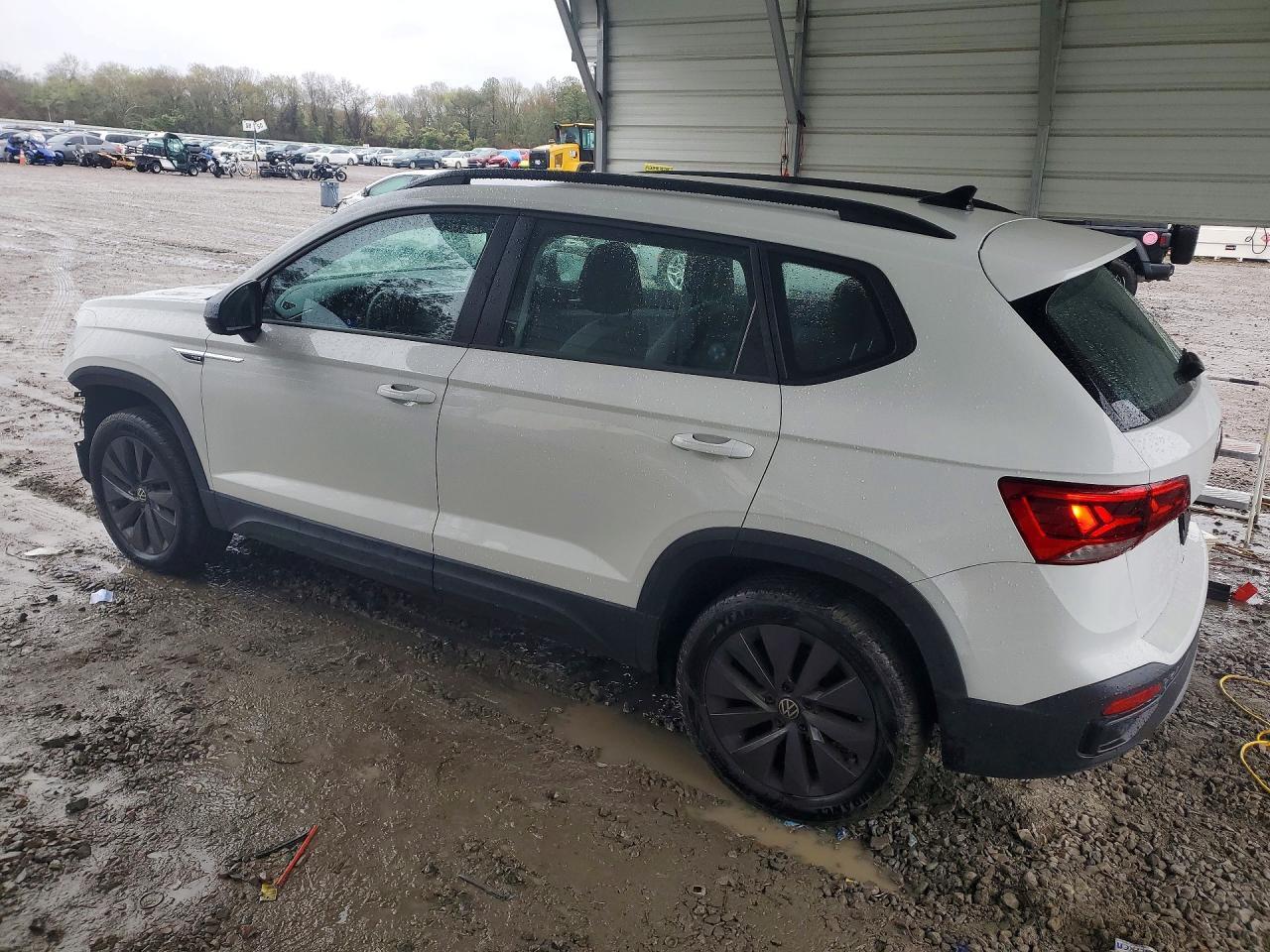2024 Volkswagen Taos S - Фото 2
