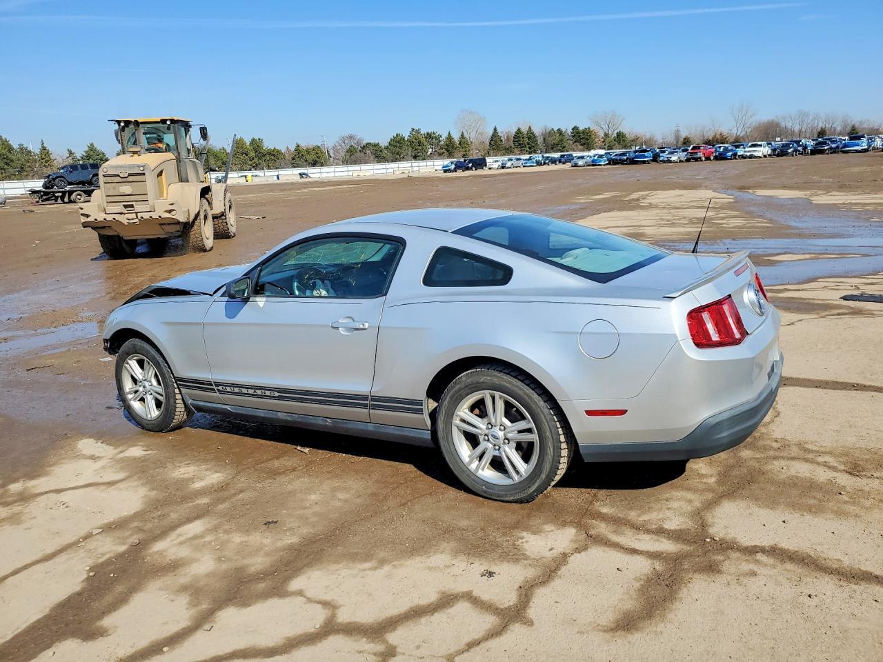 2010 Ford Mustang - Image 2