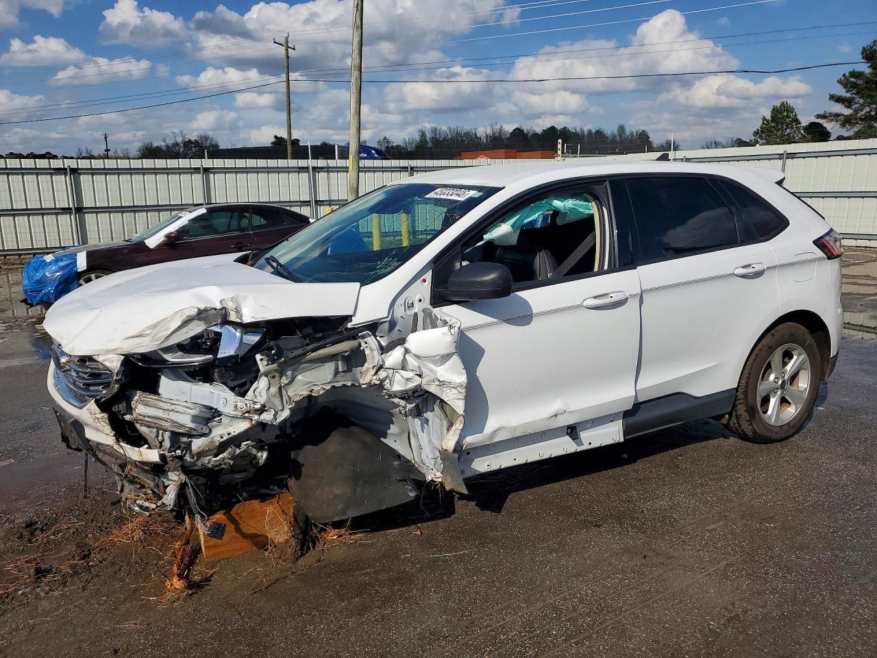 2022 Ford Edge Se