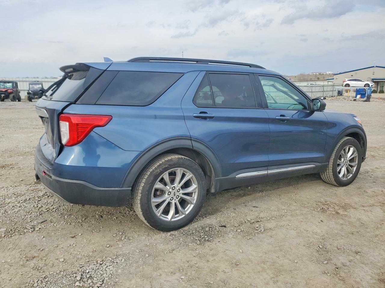 2020 Ford Explorer Xlt - Image 3
