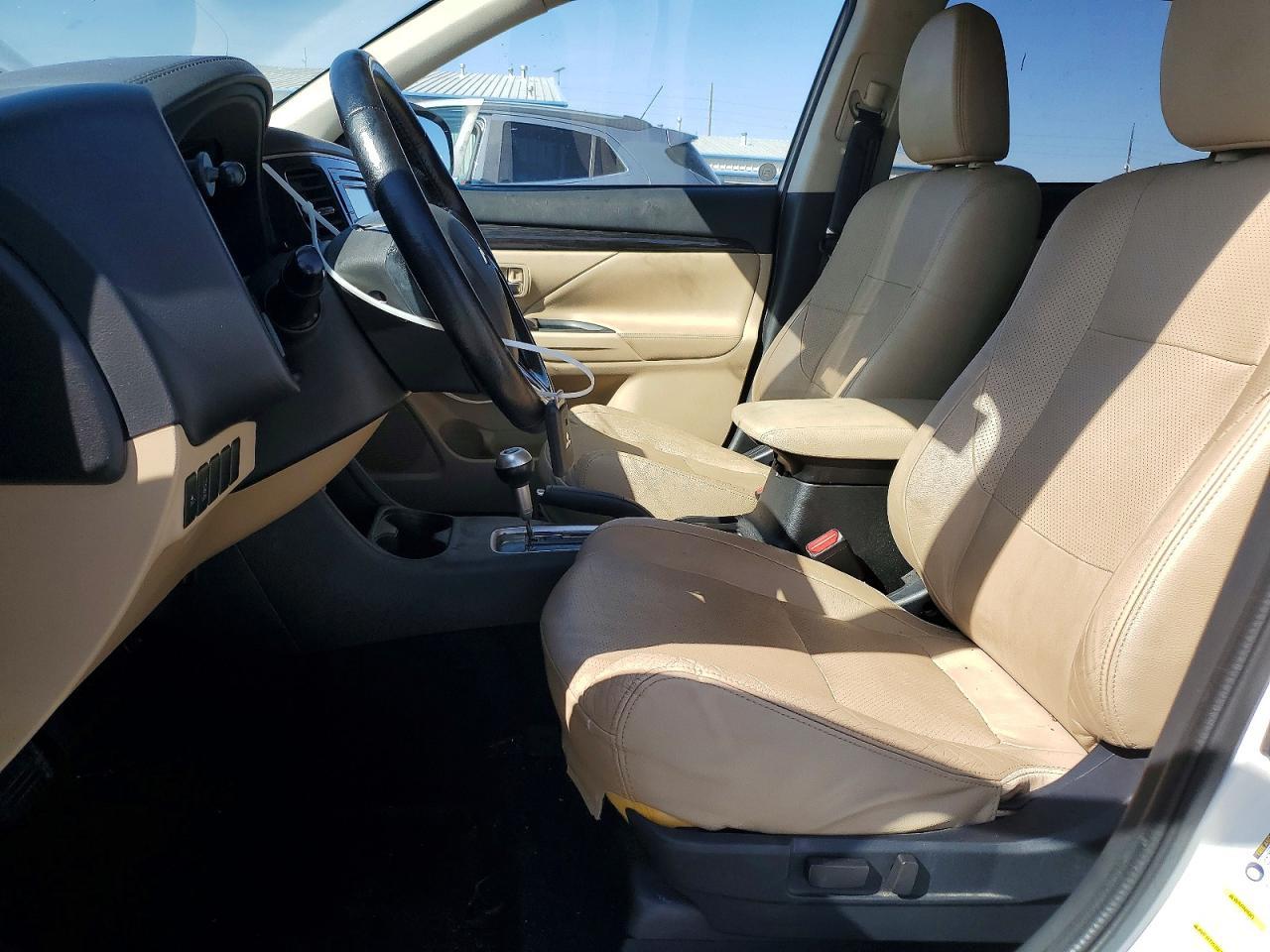 2016 Mitsubishi Outlander Se - Фото 7