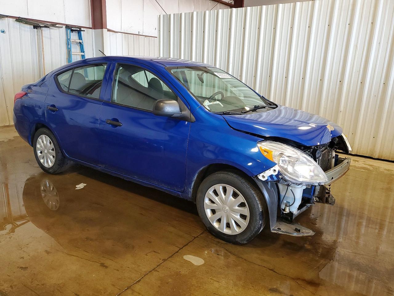 2012 Nissan Versa 1.6 S - Фото 4