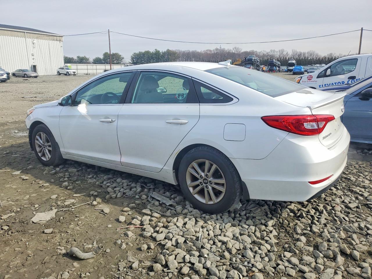 2015 Hyundai Sonata Se - Фото 2