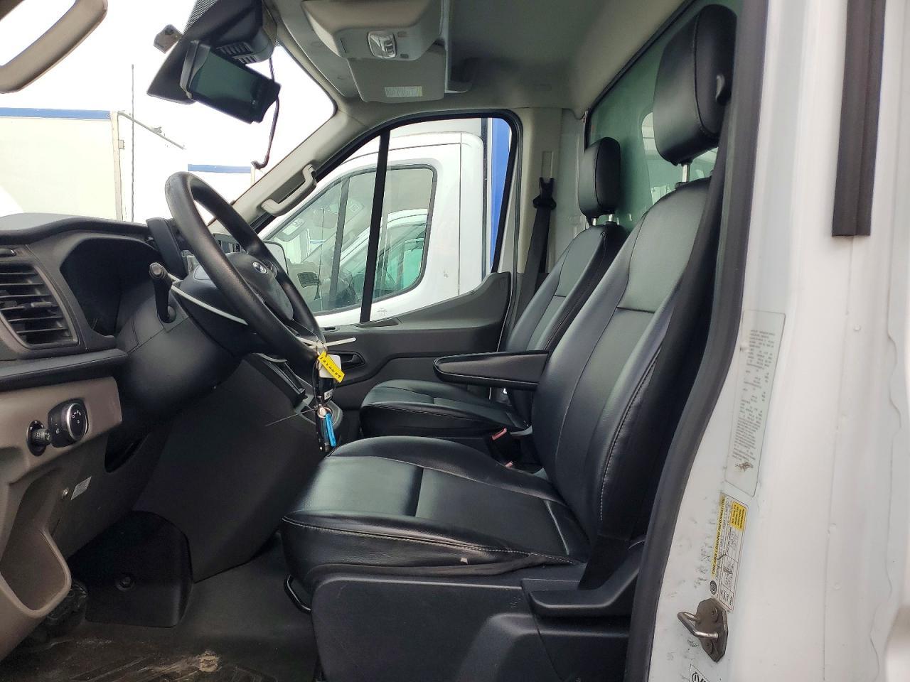 2020 Ford Transit Delivery Truck - Image 7