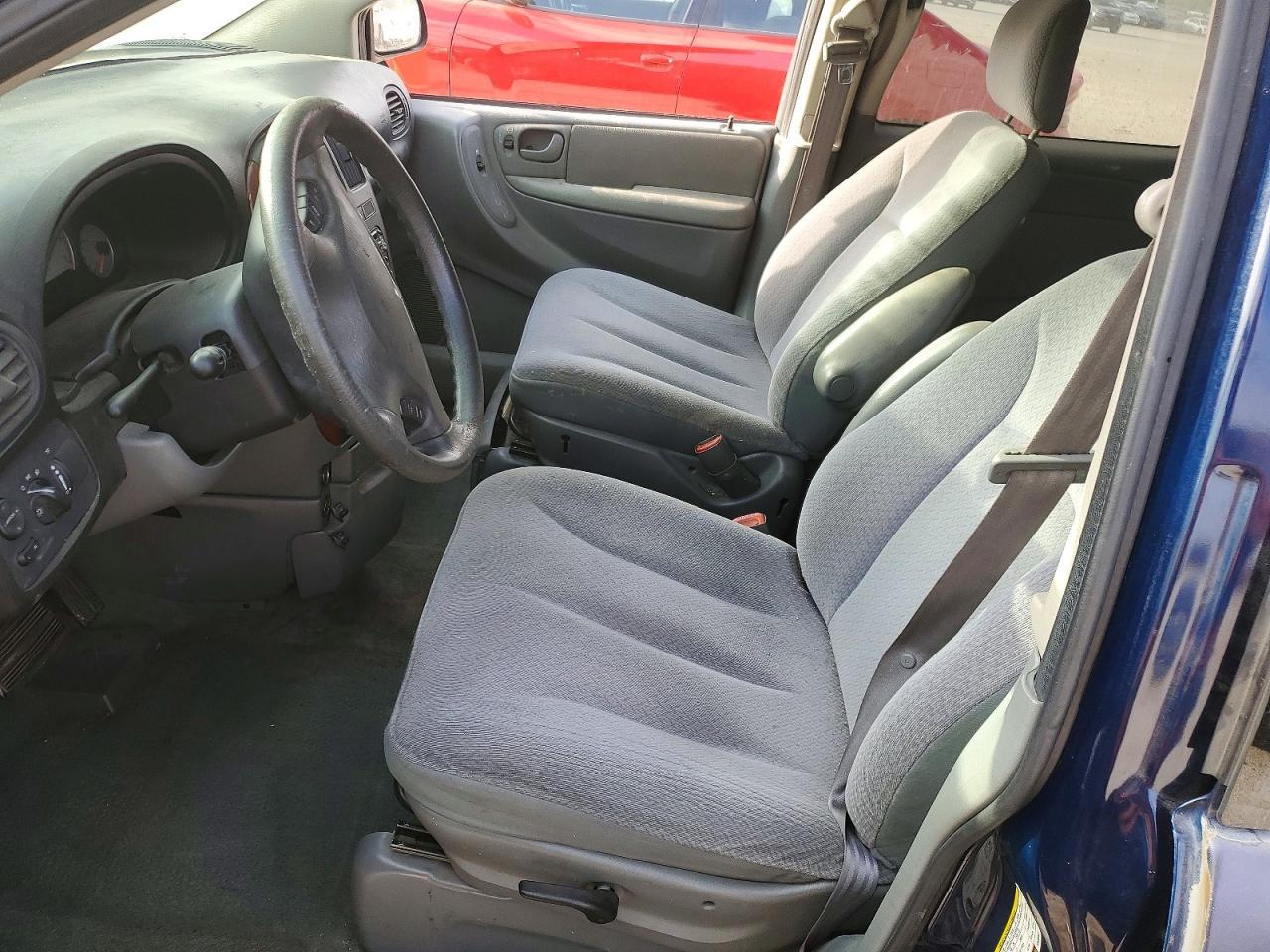 2005 Chrysler Town & Country Lx - Фото 7
