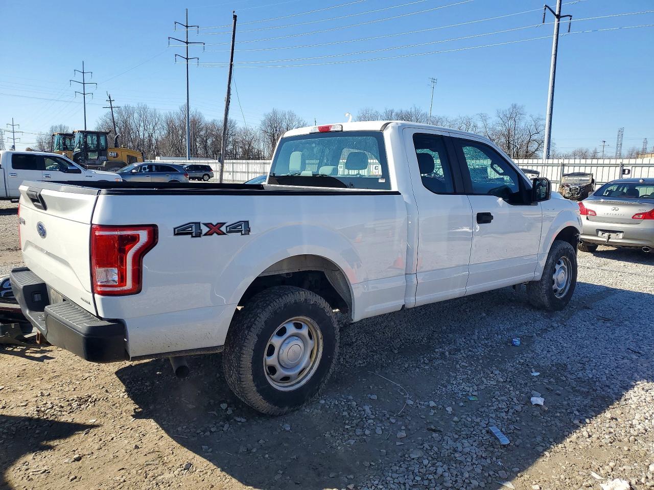 2016 Ford F150 Super Cab - Image 3