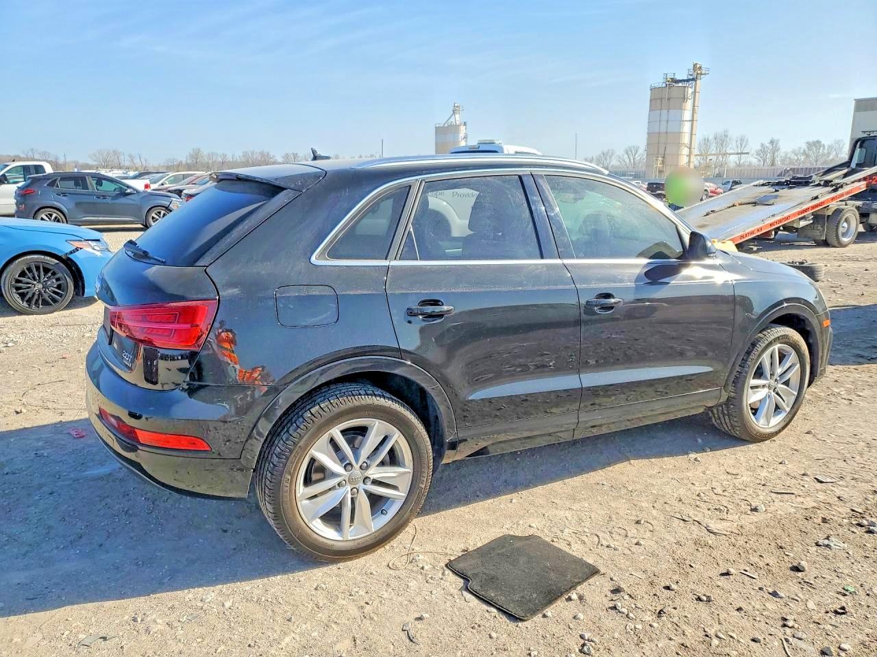 2017 Audi Q3 Premium Plus - Image 3