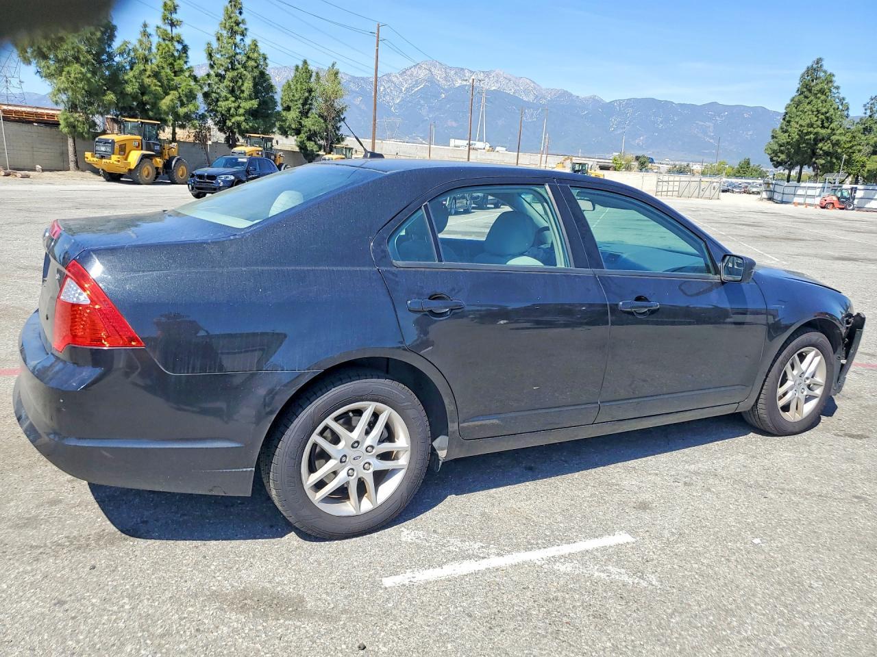 2011 Ford Fusion S - Фото 3