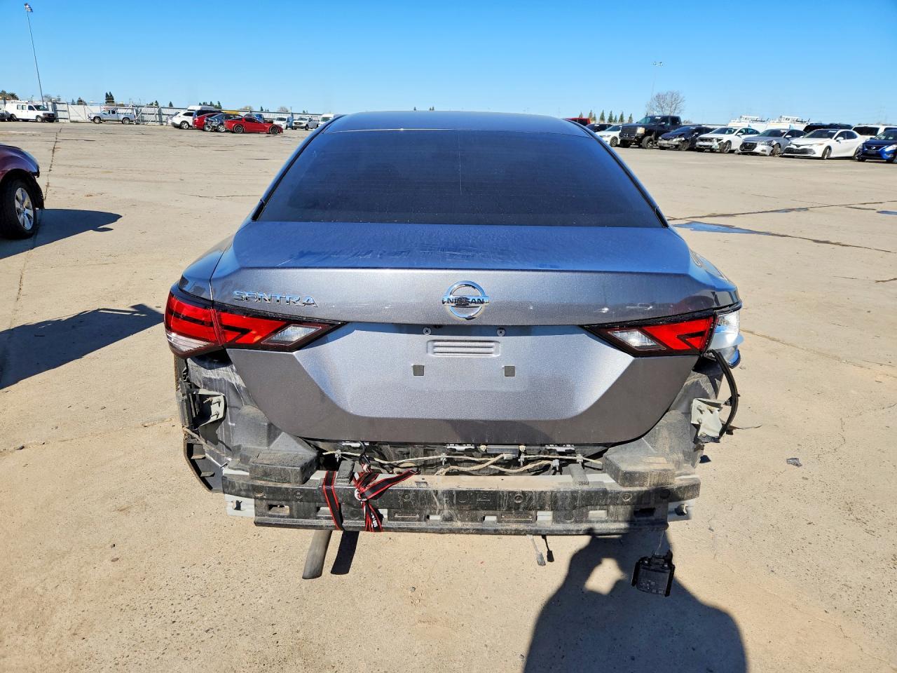 2022 Nissan Sentra S - Фото 6