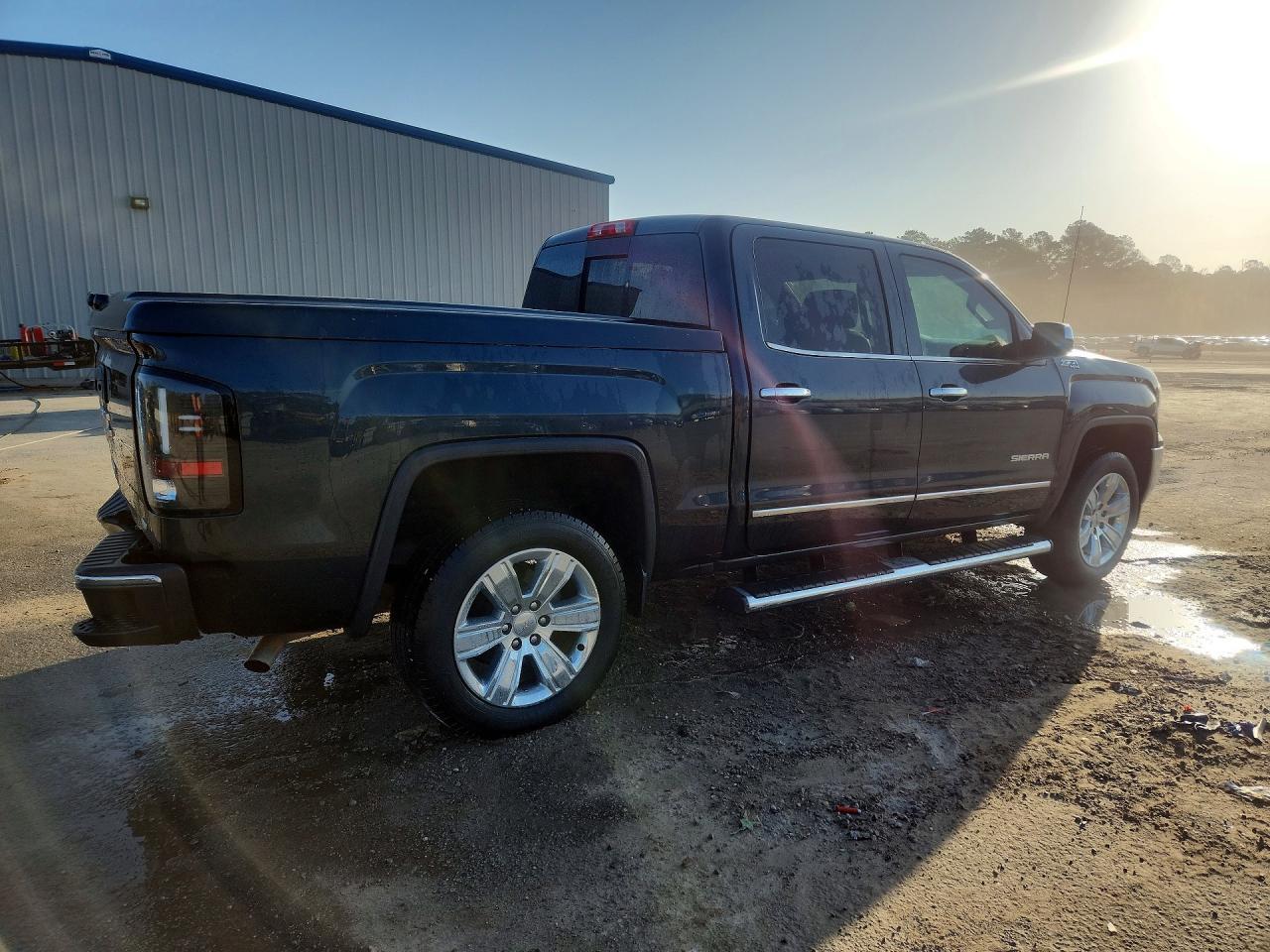 2018 GMC Sierra K1500 Slt - Image 3